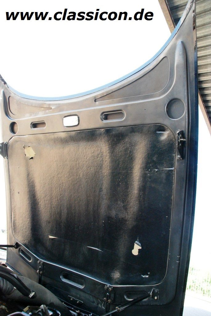 1990_Aston-Martin Virage-28