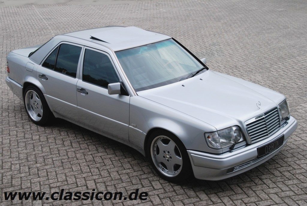 1995_MERCEDES-BENZ E 500-01