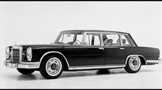 <strong>MERCEDES-BENZ  600</strong>