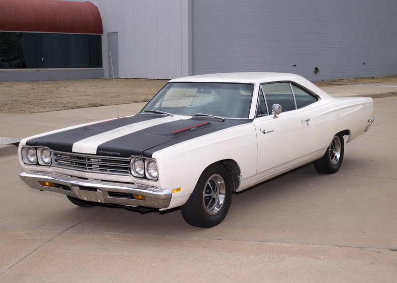 1969 – PLYMOUTH  Road Runner