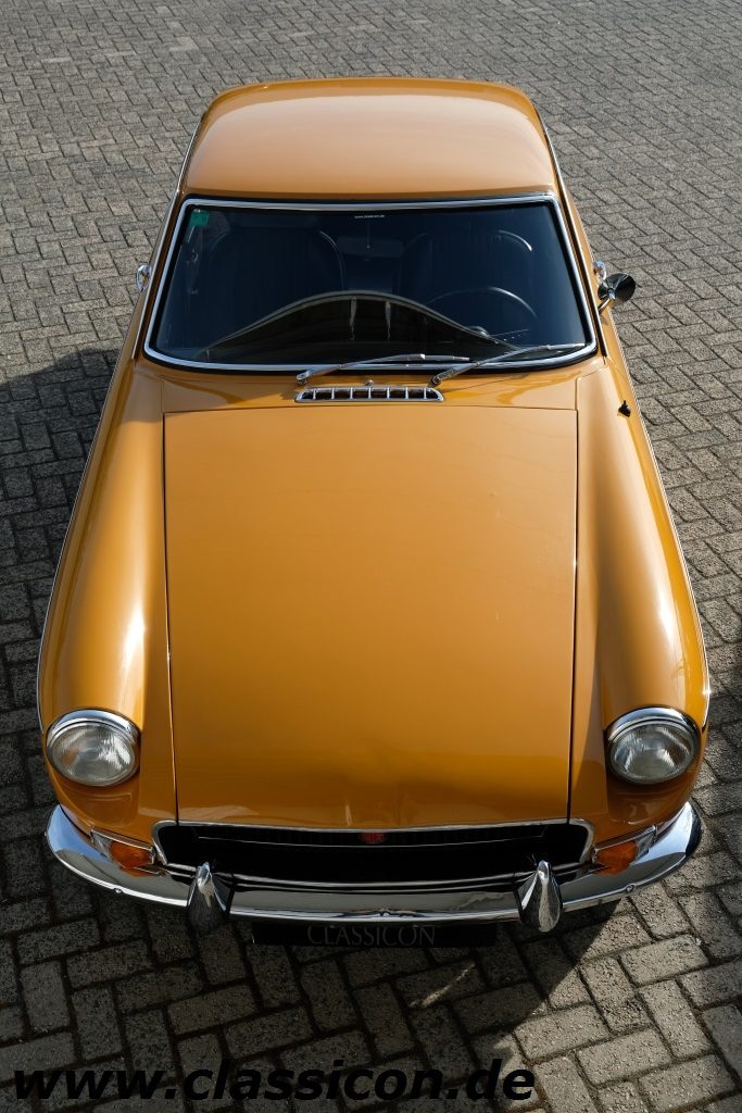 1970 - MG B GT Mk II - 11