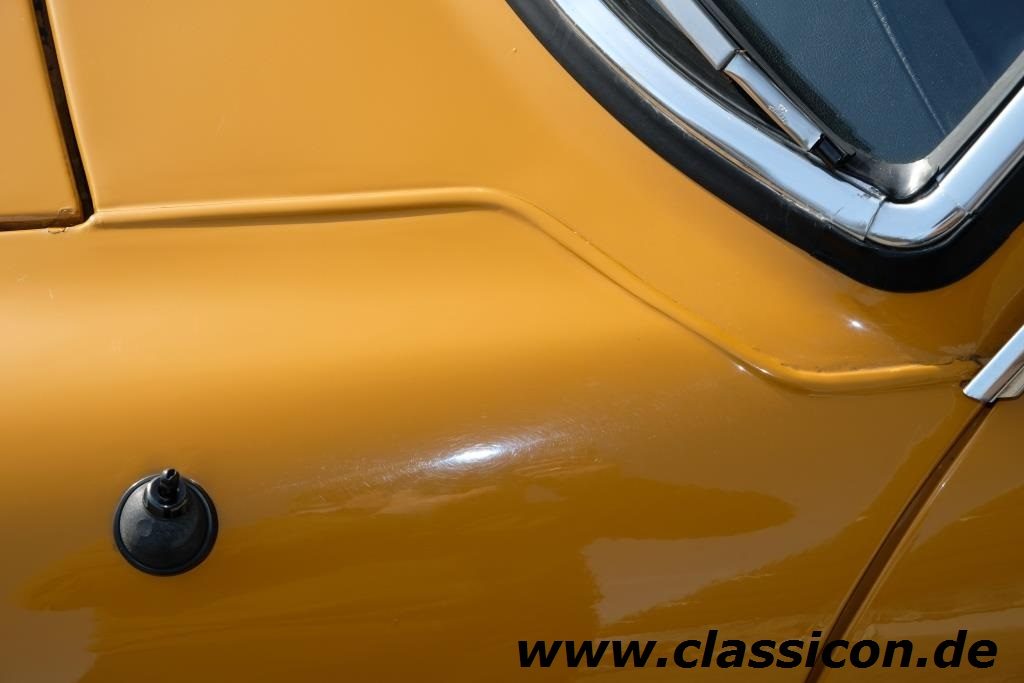 1970 - MG B GT Mk II - 20