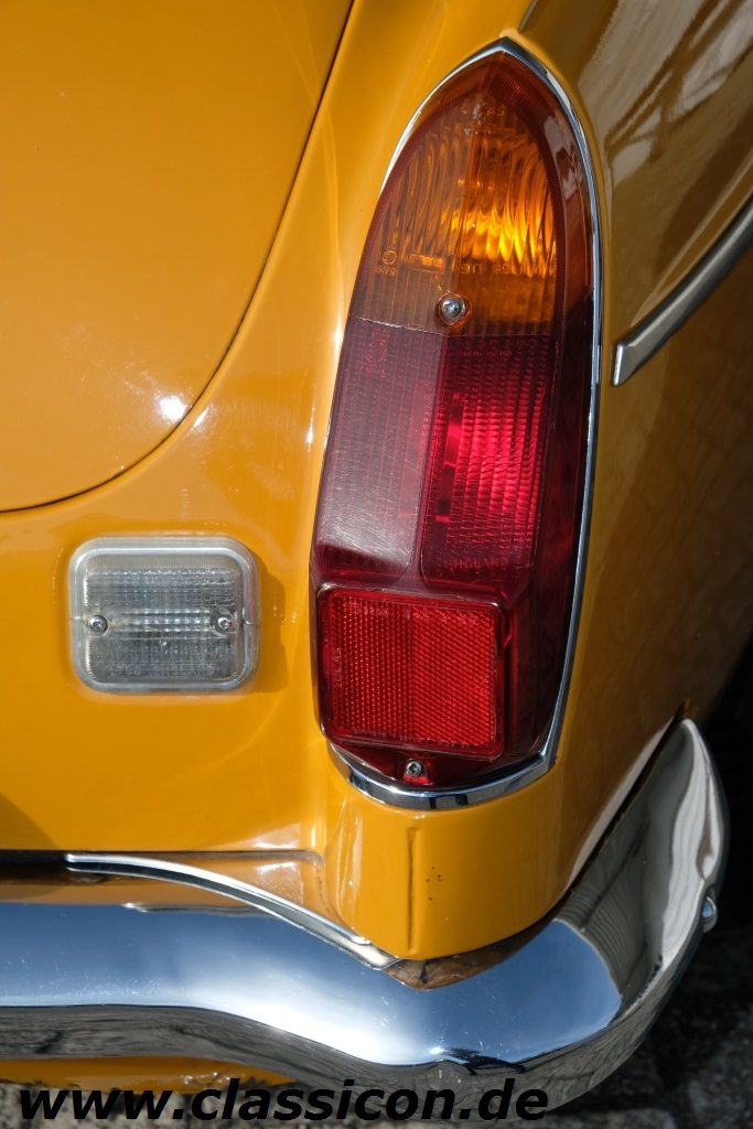 1970 - MG B GT Mk II - 22