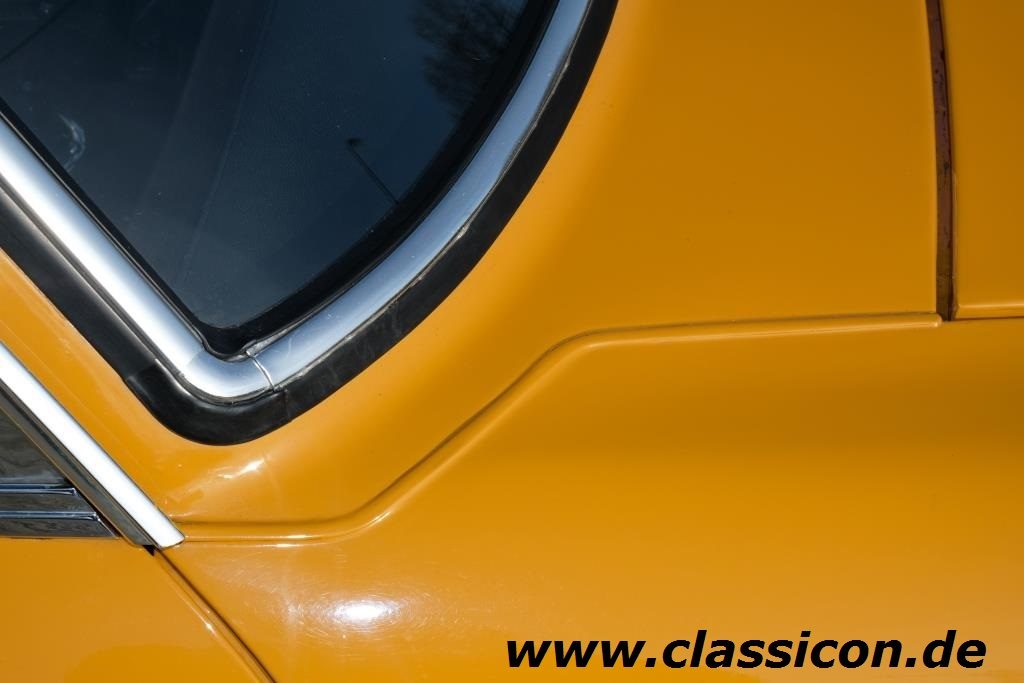 1970 - MG B GT Mk II - 29