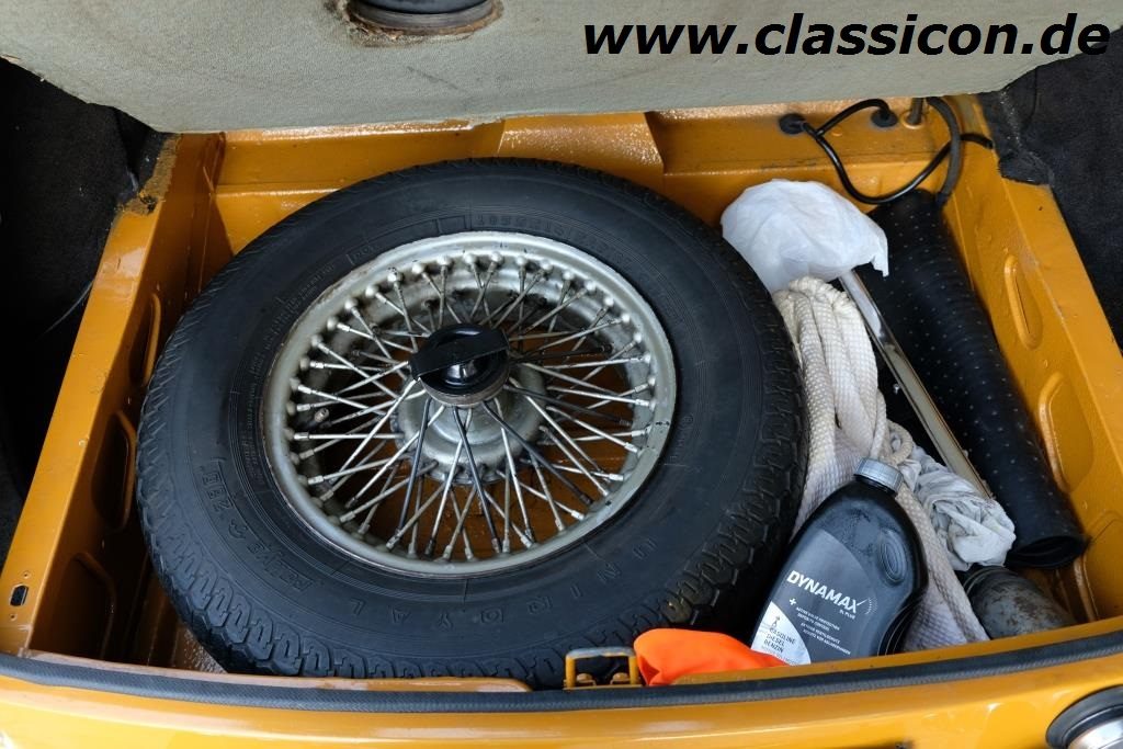 1970 - MG B GT Mk II - 38