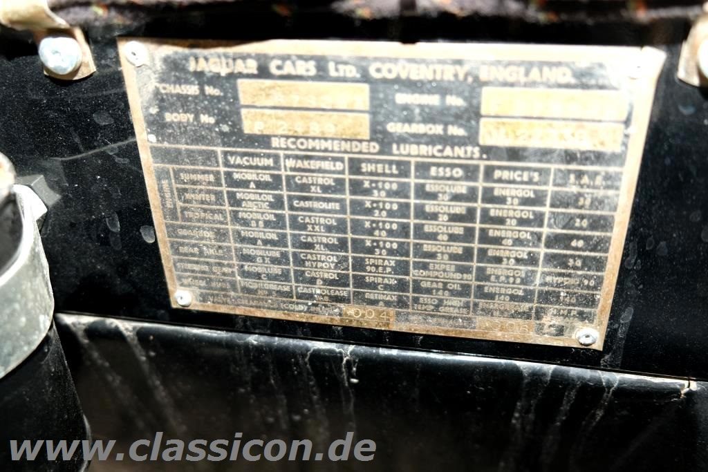 1954 - JAGUAR XK 120 DHC - 27
