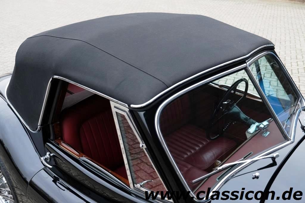 1954 - JAGUAR XK 120 DHC - 31